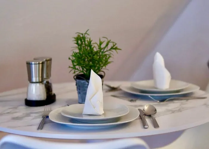 Апартаменты Harmony Living Stylisches Mit Lage Im Herzen Von *